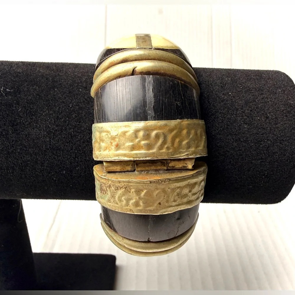 Vintage Bone Brass Wood Bangle‎ Hinged Bracelet Bohemian Chinky Wide Hippie 80s